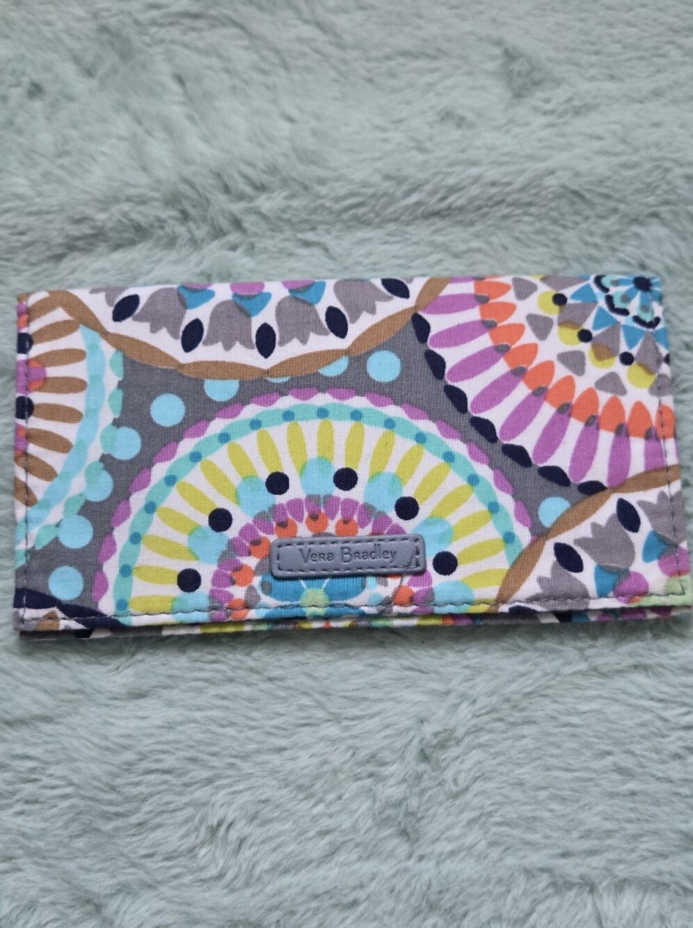Vera Bradley Sunny Medallion Checkbook NWOT